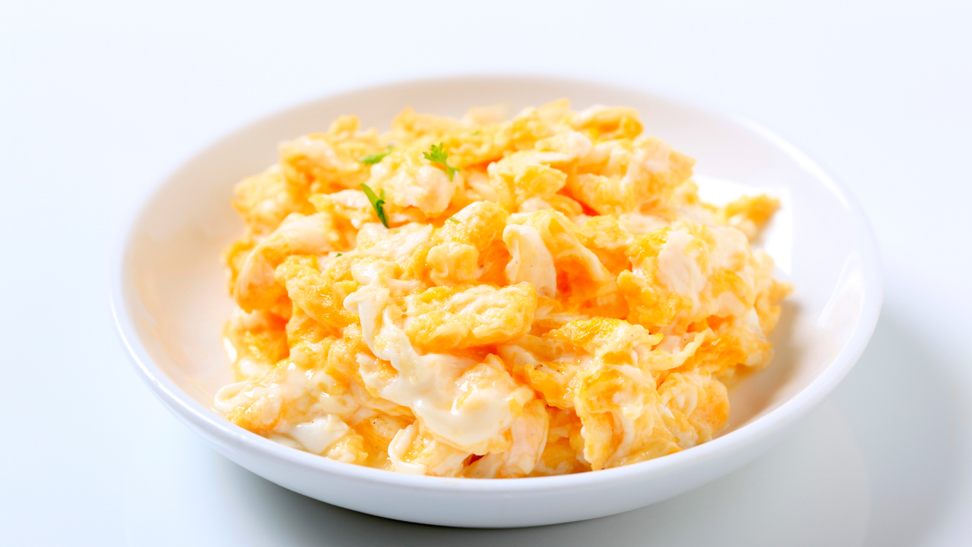 Scrambled Eggs A simple recipe for children by Nana's Manners
